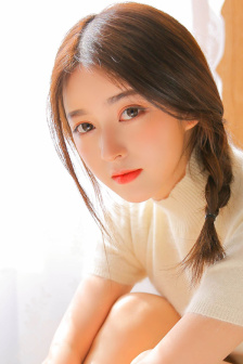 明星专题：何玲